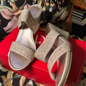 Impo Gold/Taupe Rhinestone Sandals size 9.5